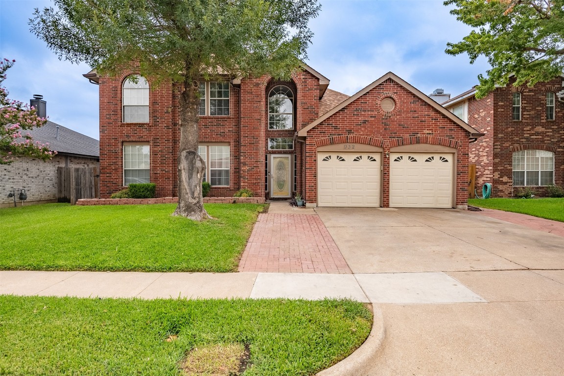 932 Tennis Villa Drive Arlington TX 76017