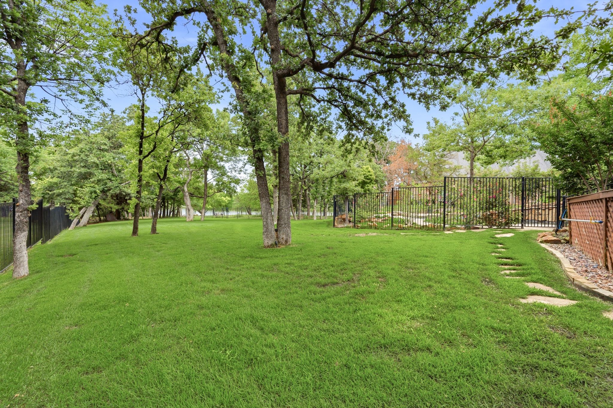 3091 Whispering Oaks Drive Highland Village TX 75077
