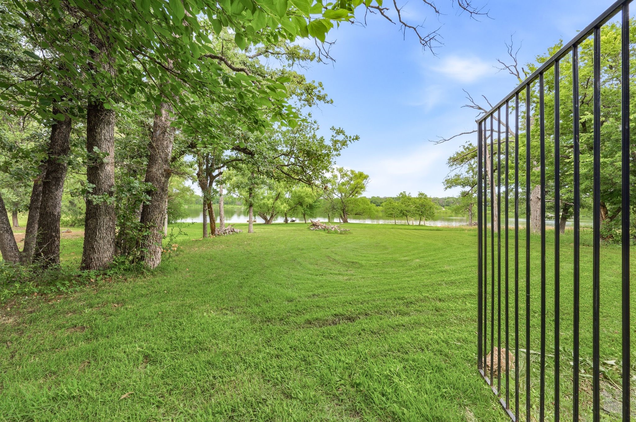 3091 Whispering Oaks Drive Highland Village TX 75077