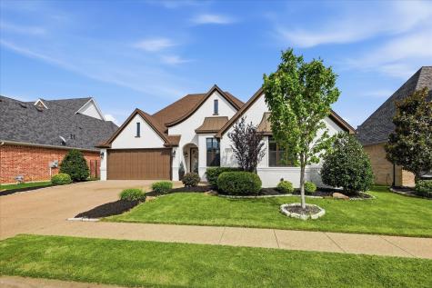 2705 River Path Court Burleson TX 76028