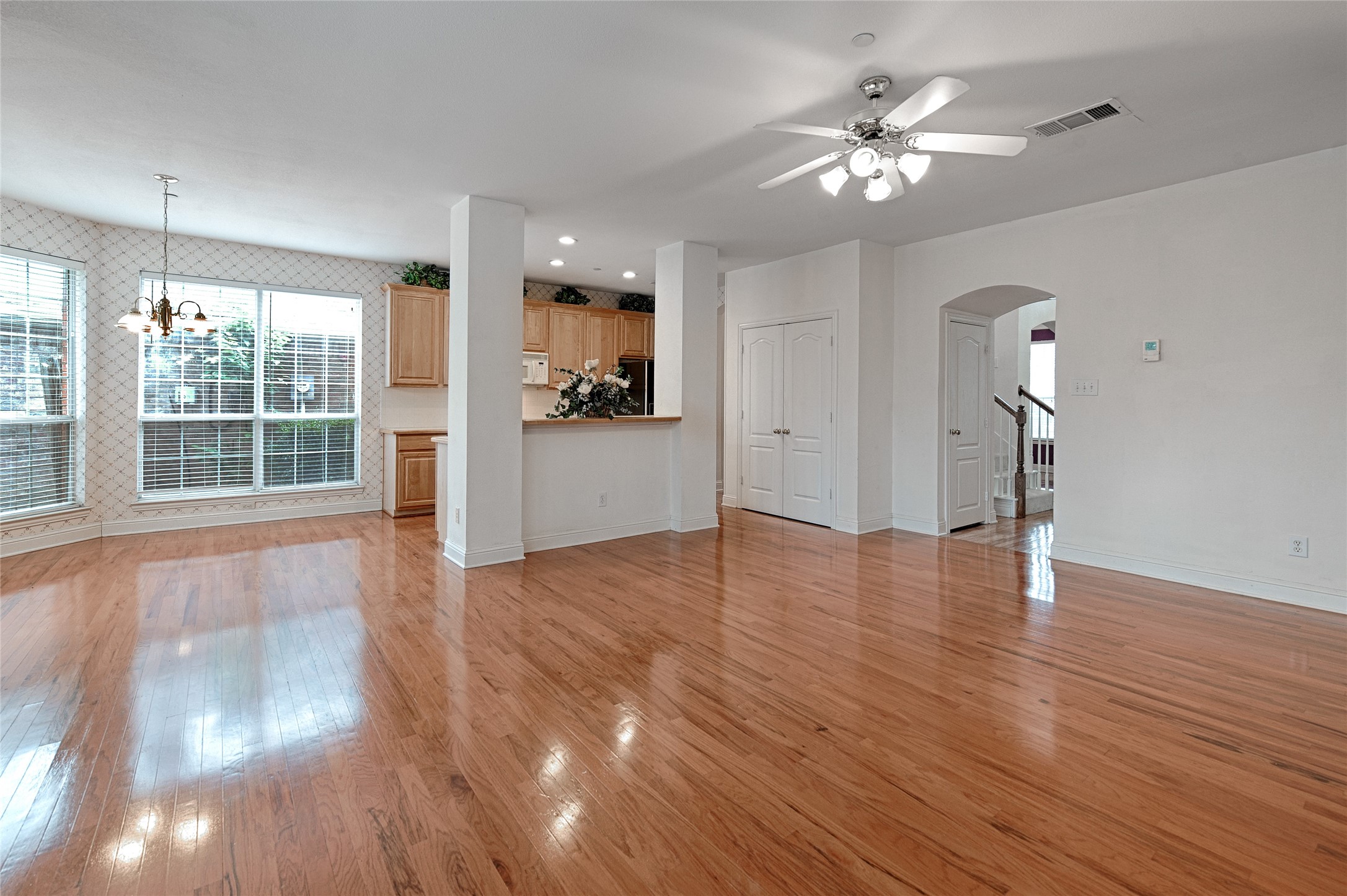 531 Southridge Way Irving TX 75063