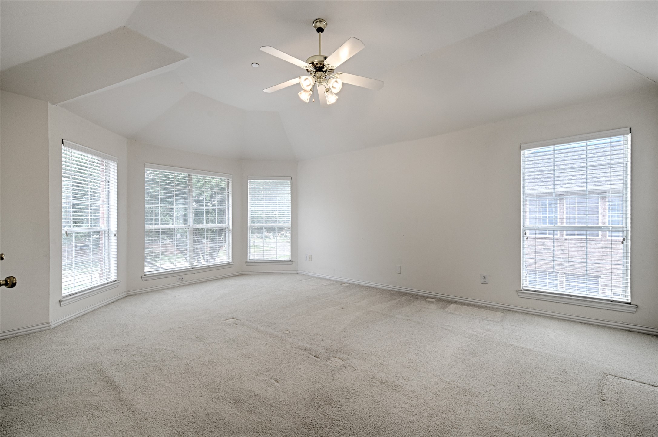 531 Southridge Way Irving TX 75063