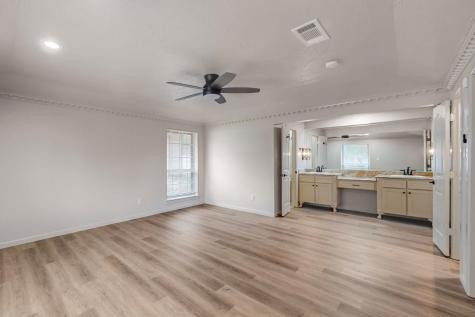 3714 Kiest Knoll Drive Dallas TX 75233