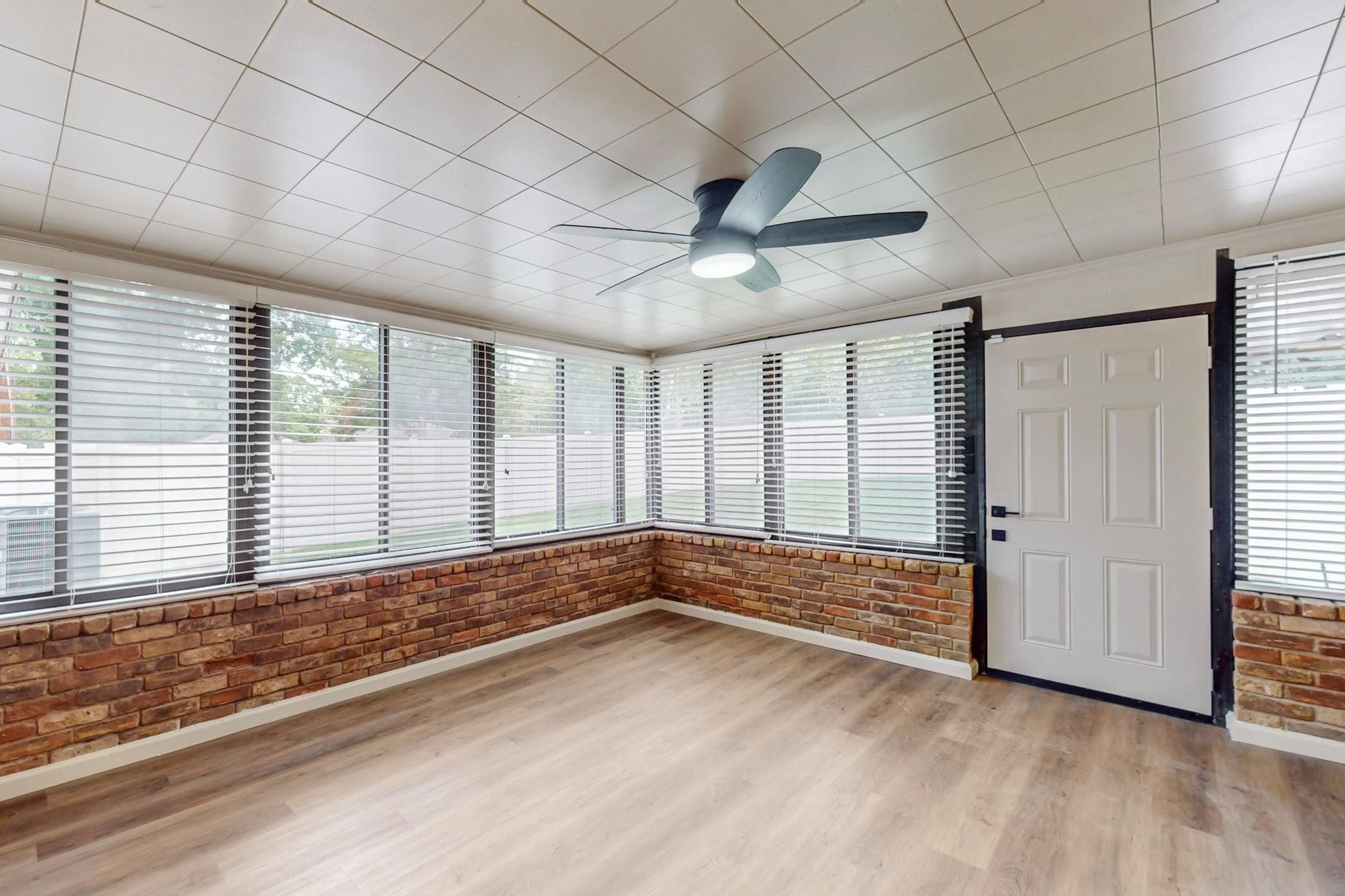 3714 Kiest Knoll Drive Dallas TX 75233