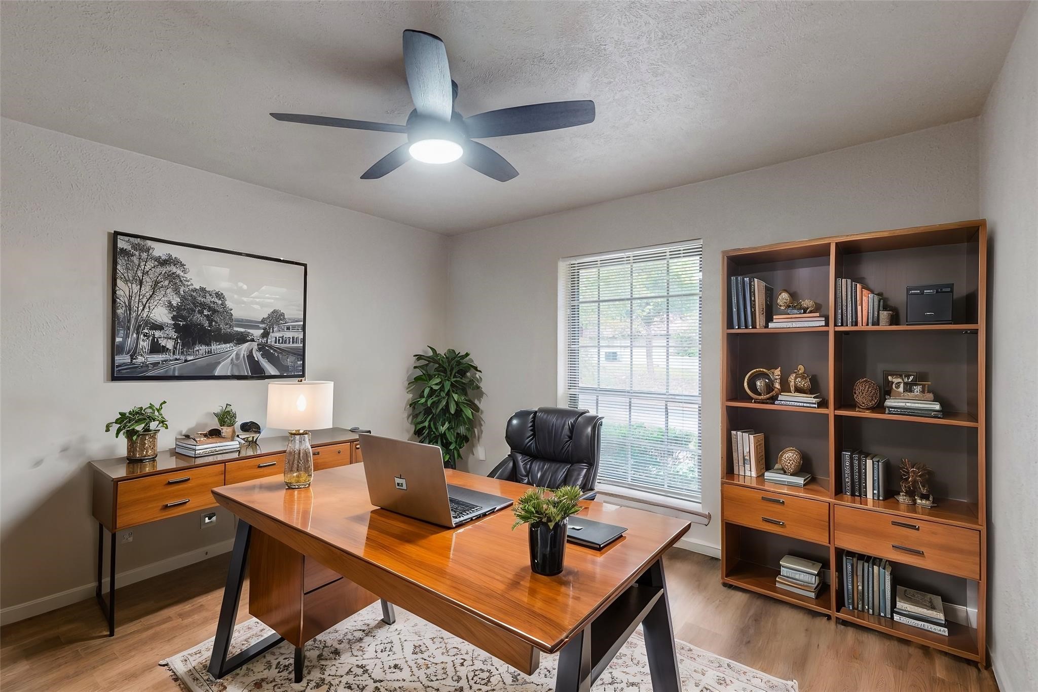 3714 Kiest Knoll Drive Dallas TX 75233