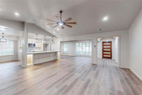3714 Kiest Knoll Drive Dallas TX 75233