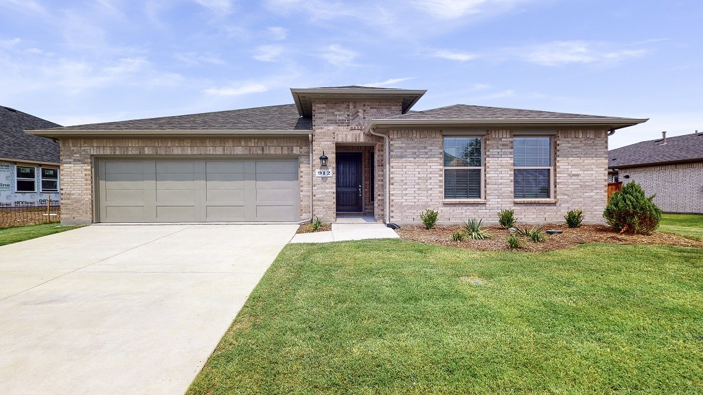 912 Pear Avenue Forney TX 75126