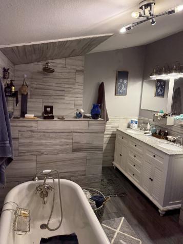 100 E Mulberry Street Leonard TX 75452