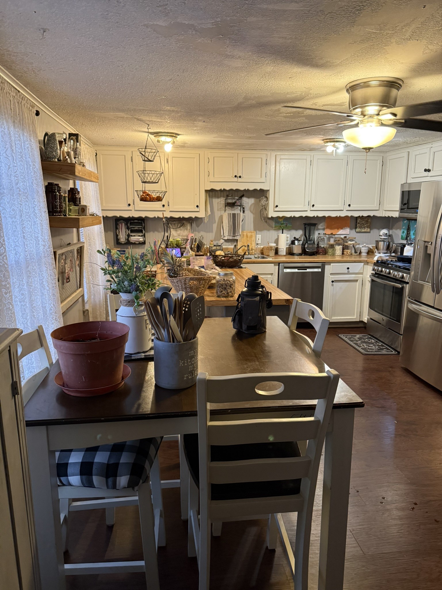 100 E Mulberry Street Leonard TX 75452