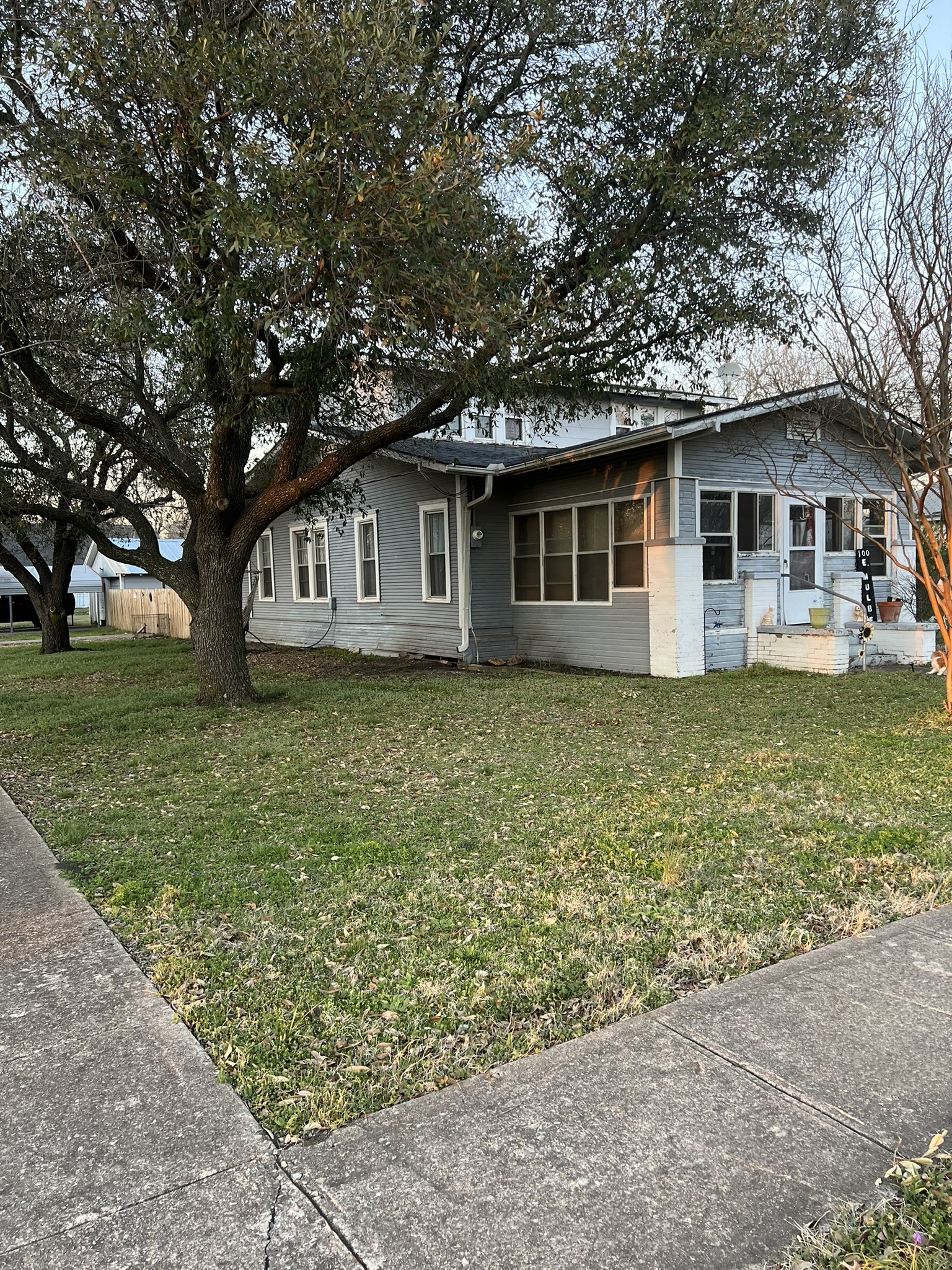 100 E Mulberry Street Leonard TX 75452