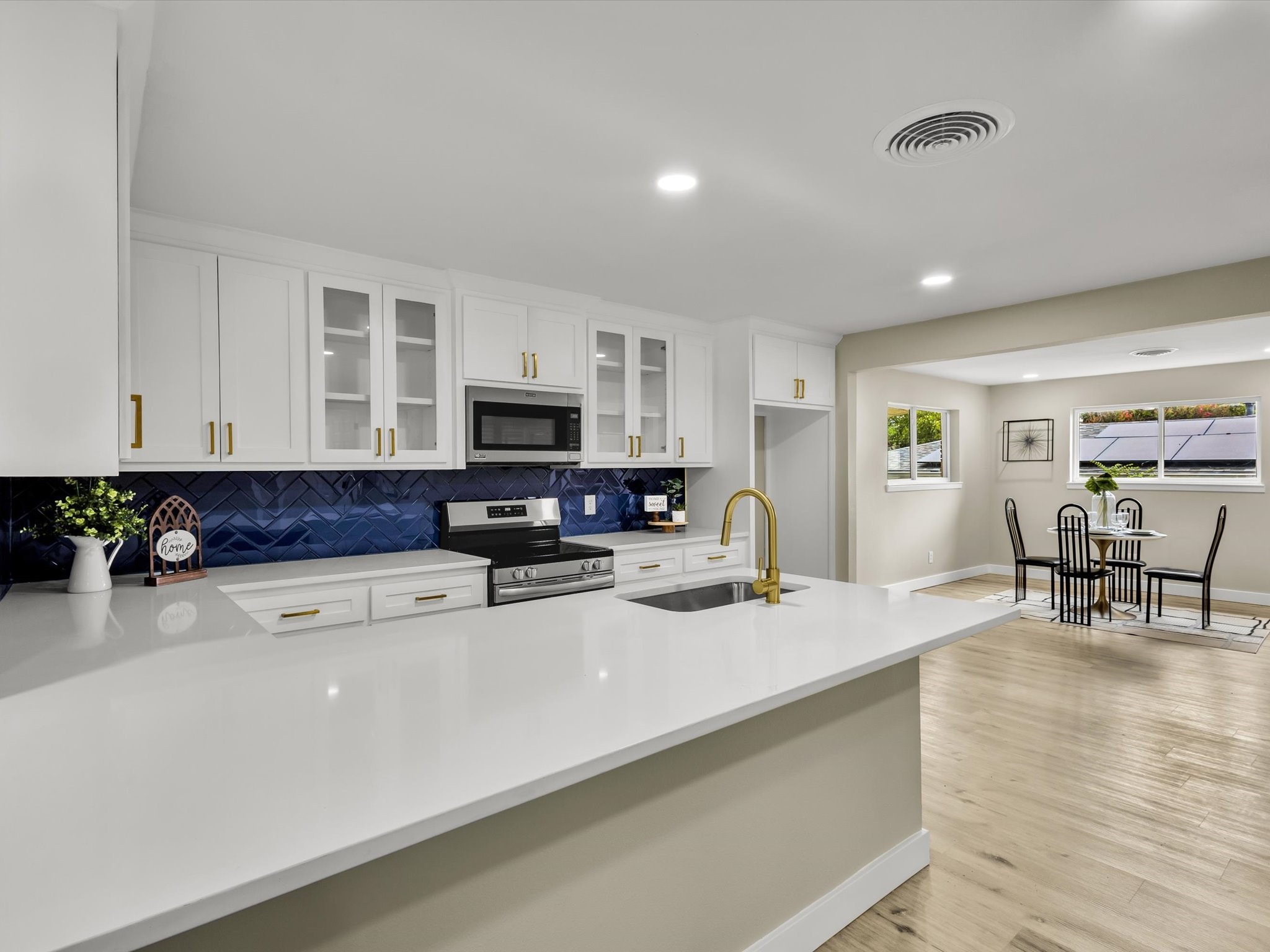 6005 Saint Johns Lane Fort Worth TX 76114