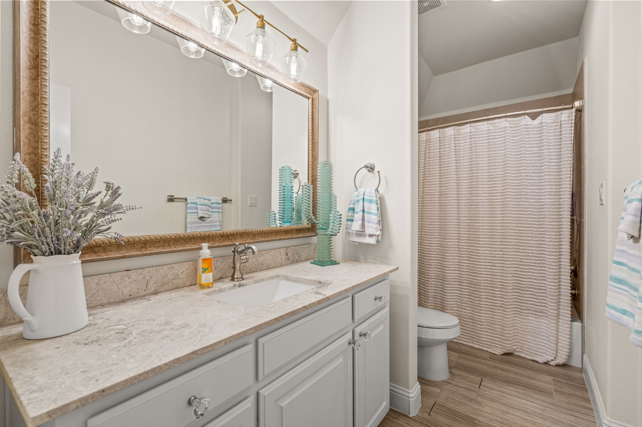 8621 Colina Terrace Benbrook TX 76126