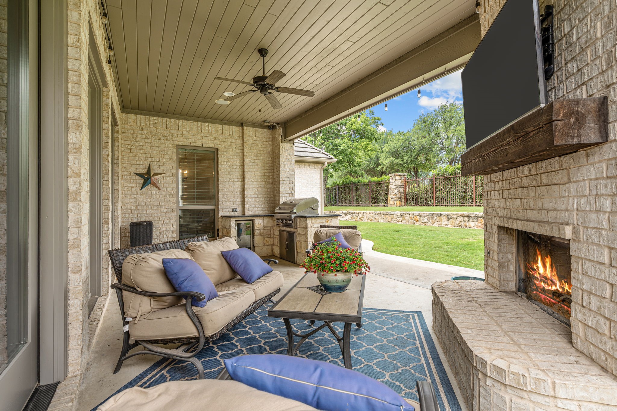 8621 Colina Terrace Benbrook TX 76126