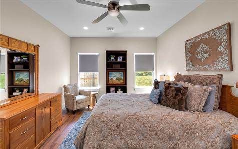 910 S Avenue J Clifton TX 76634