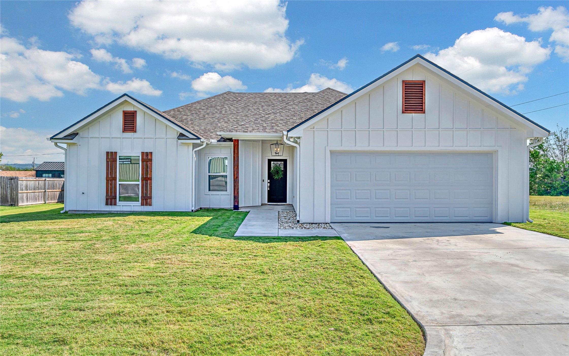 910 S Avenue J Clifton TX 76634