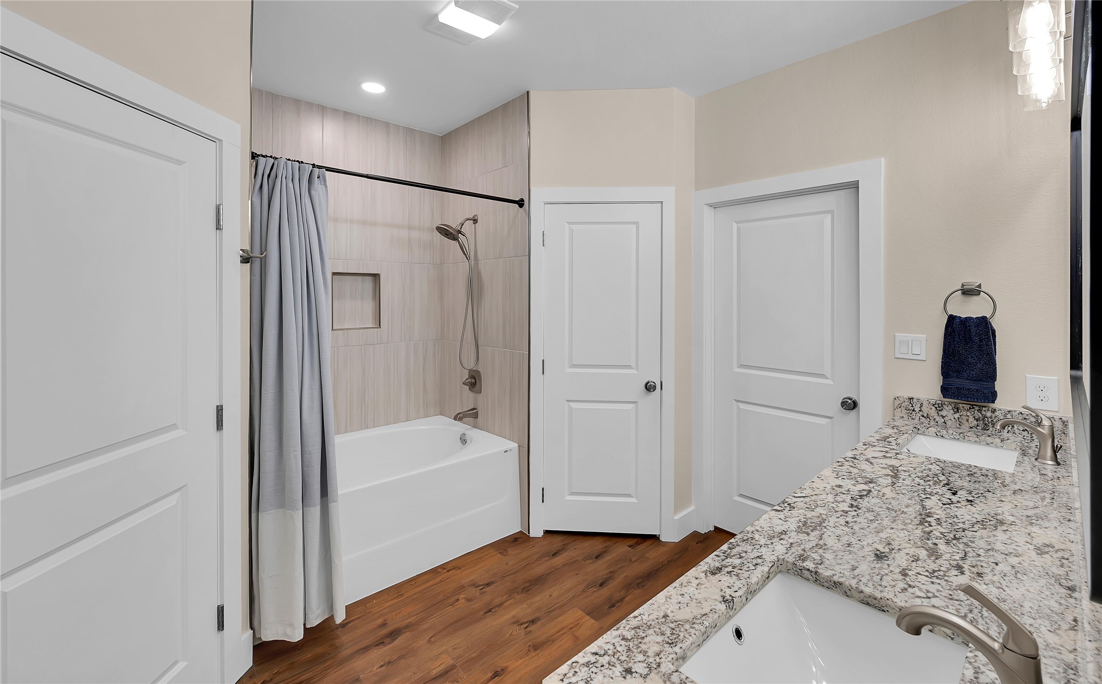 910 S Avenue J Clifton TX 76634