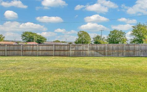 910 S Avenue J Clifton TX 76634