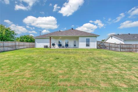910 S Avenue J Clifton TX 76634