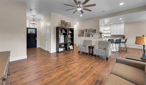 910 S Avenue J Clifton TX 76634