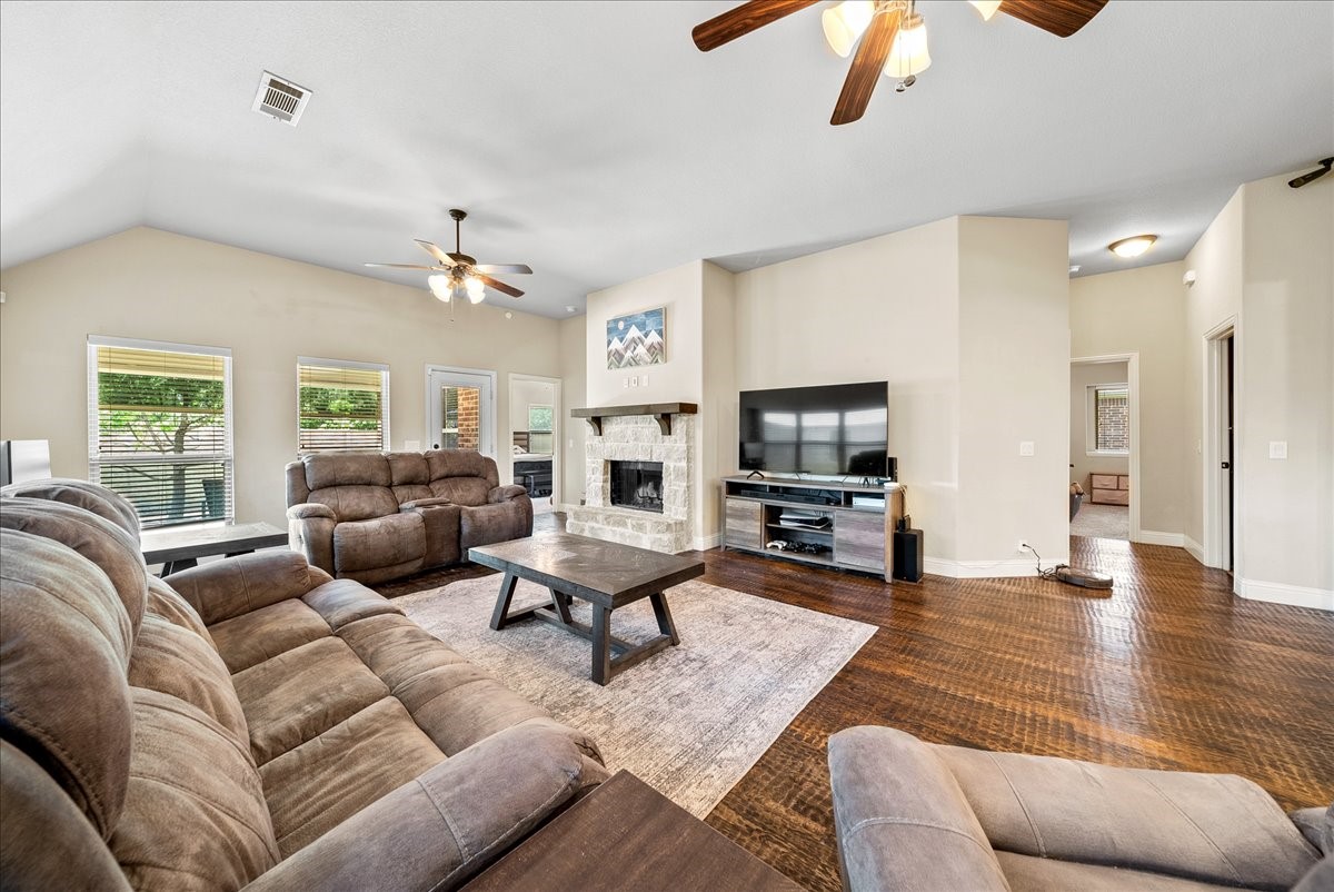 5009 Spruce Street Krum TX 76249