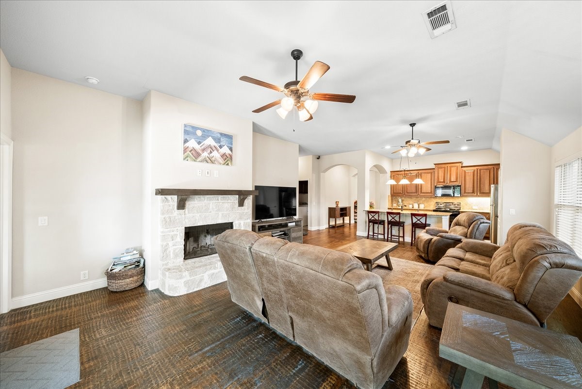 5009 Spruce Street Krum TX 76249