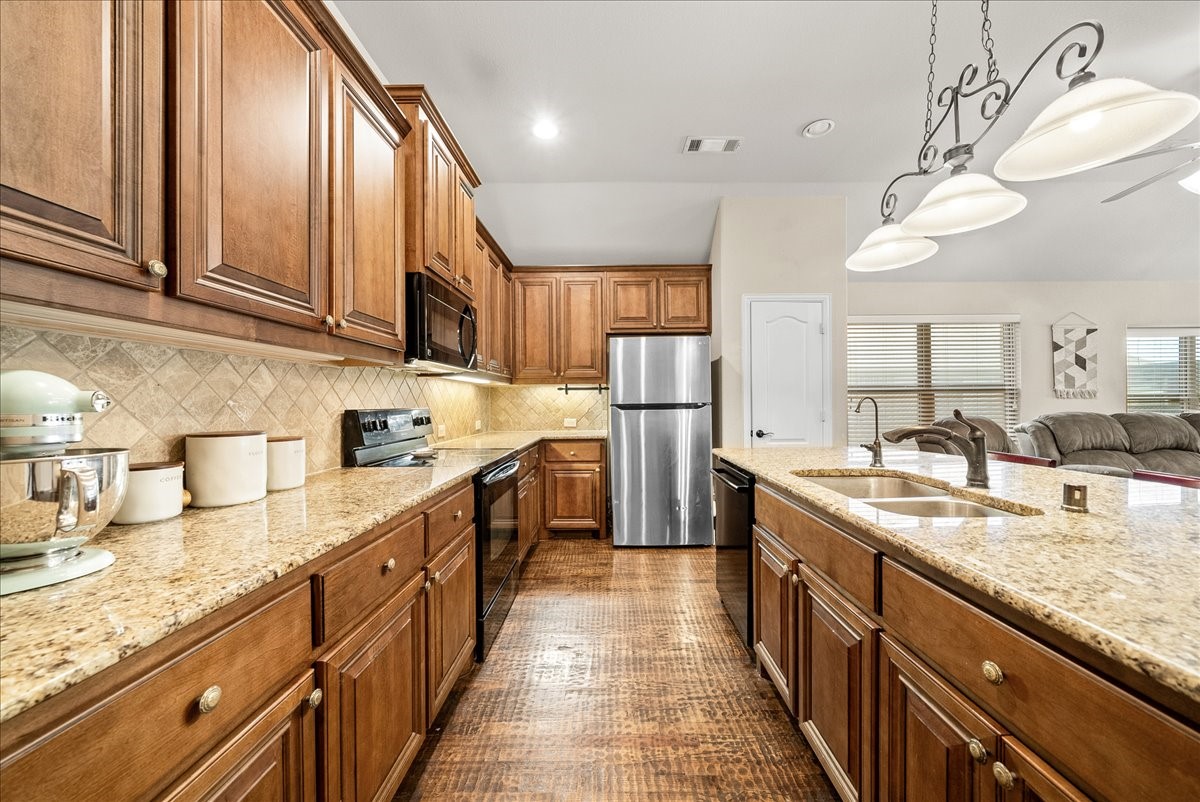 5009 Spruce Street Krum TX 76249