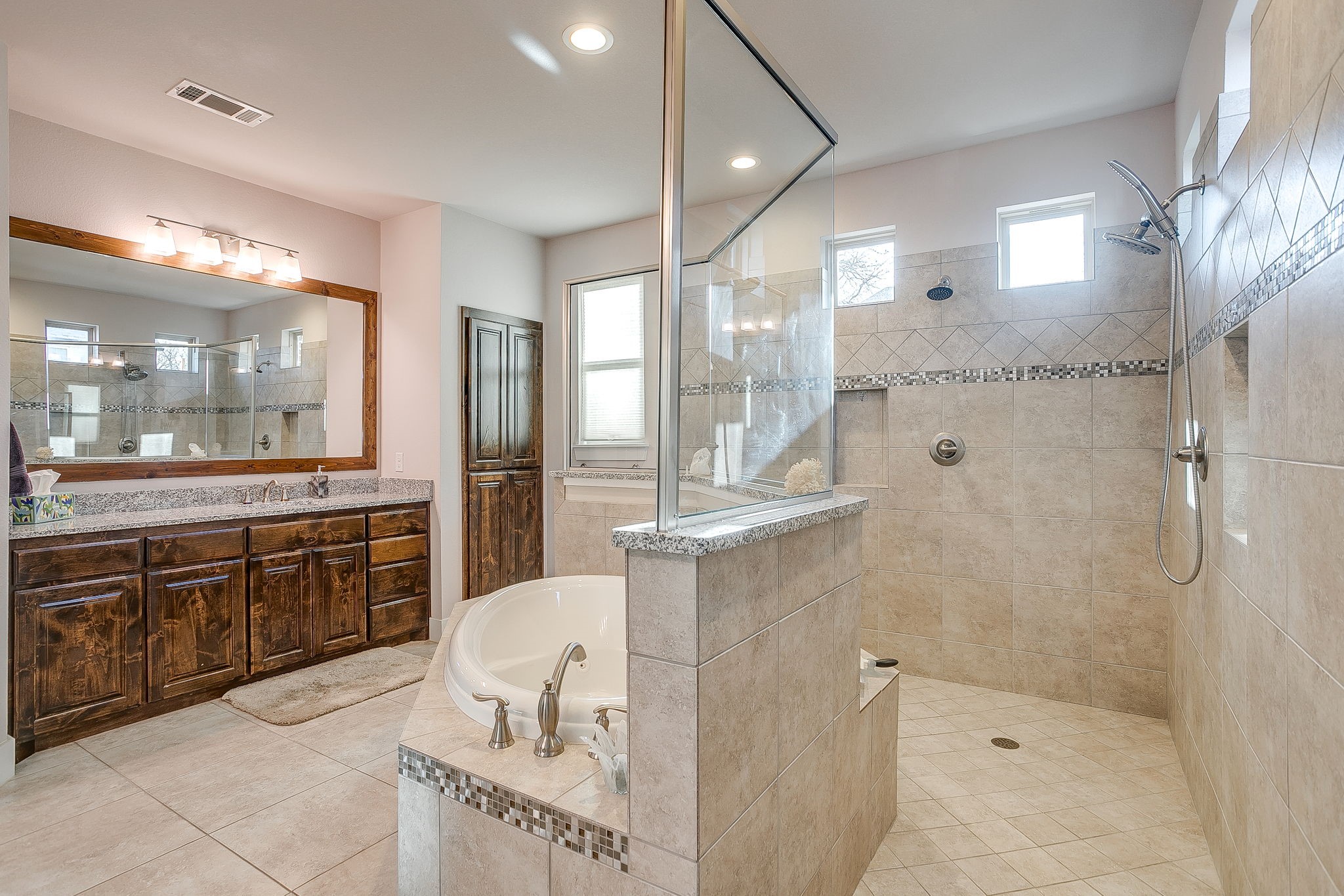 601 S Sugartree Drive Lipan TX 76462