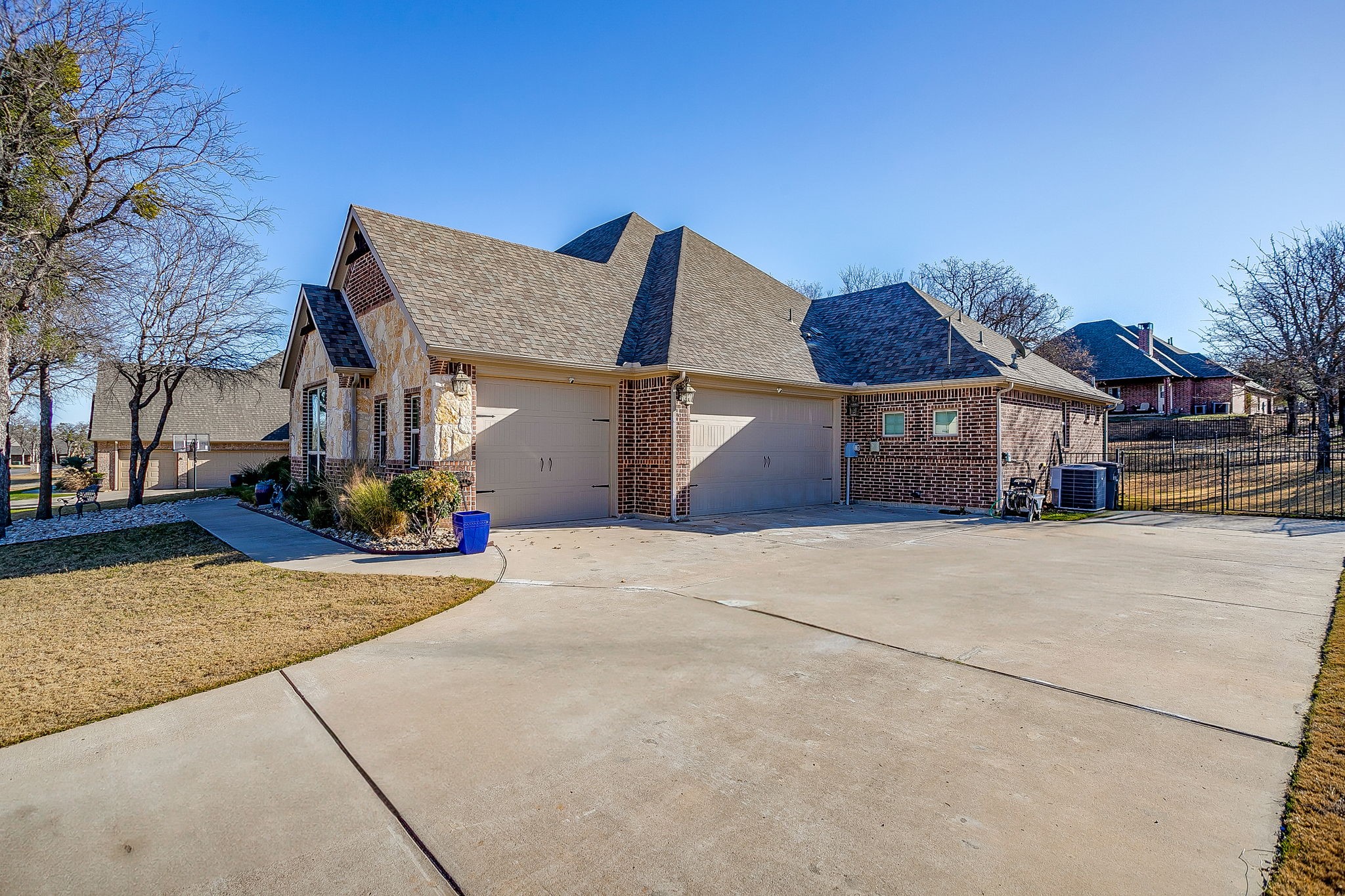 601 S Sugartree Drive Lipan TX 76462