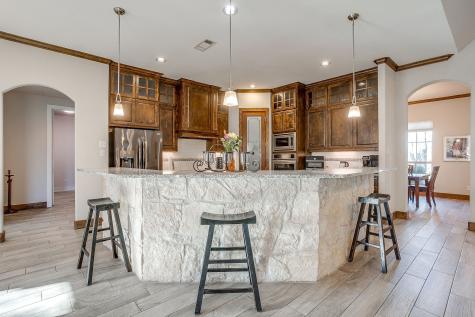 601 S Sugartree Drive Lipan TX 76462