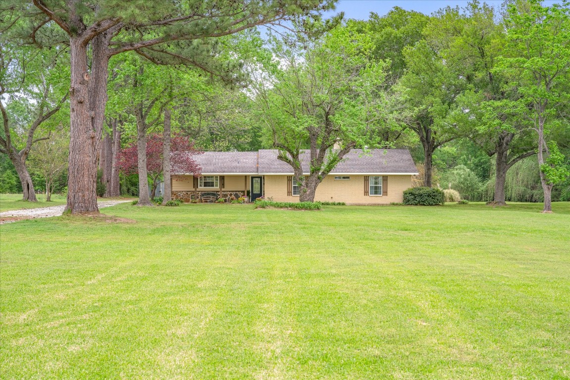 900 N Waldrip Street Grand Saline TX 75140