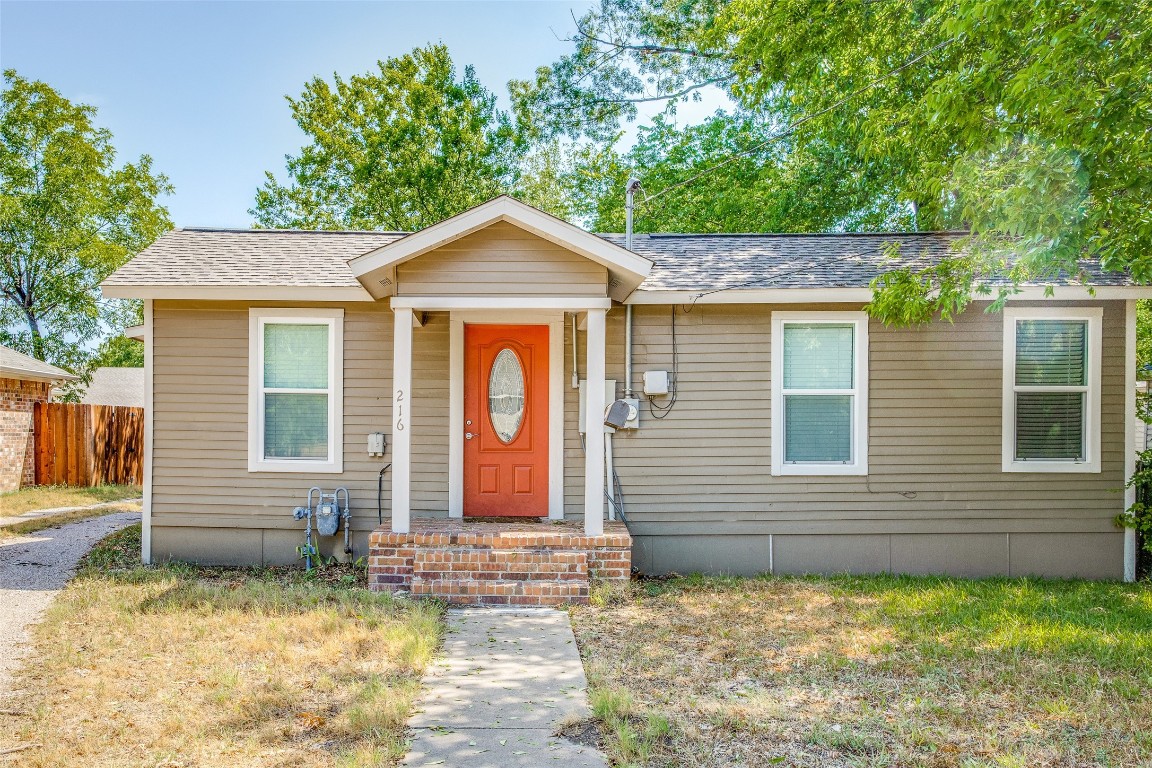 216 Pecan Street Waxahachie TX 75165