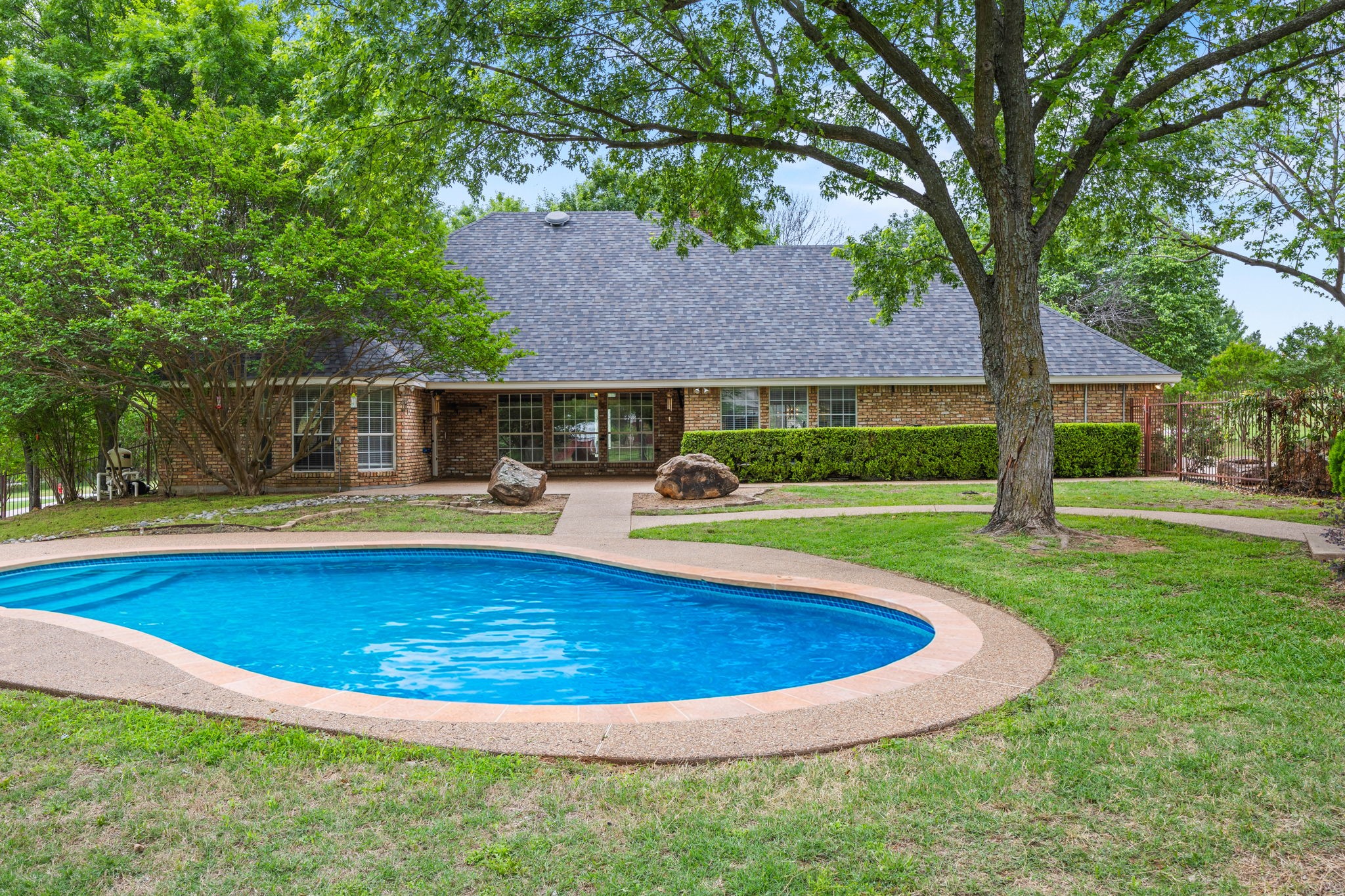 1907 Woodland Hills Lane Weatherford TX 76087