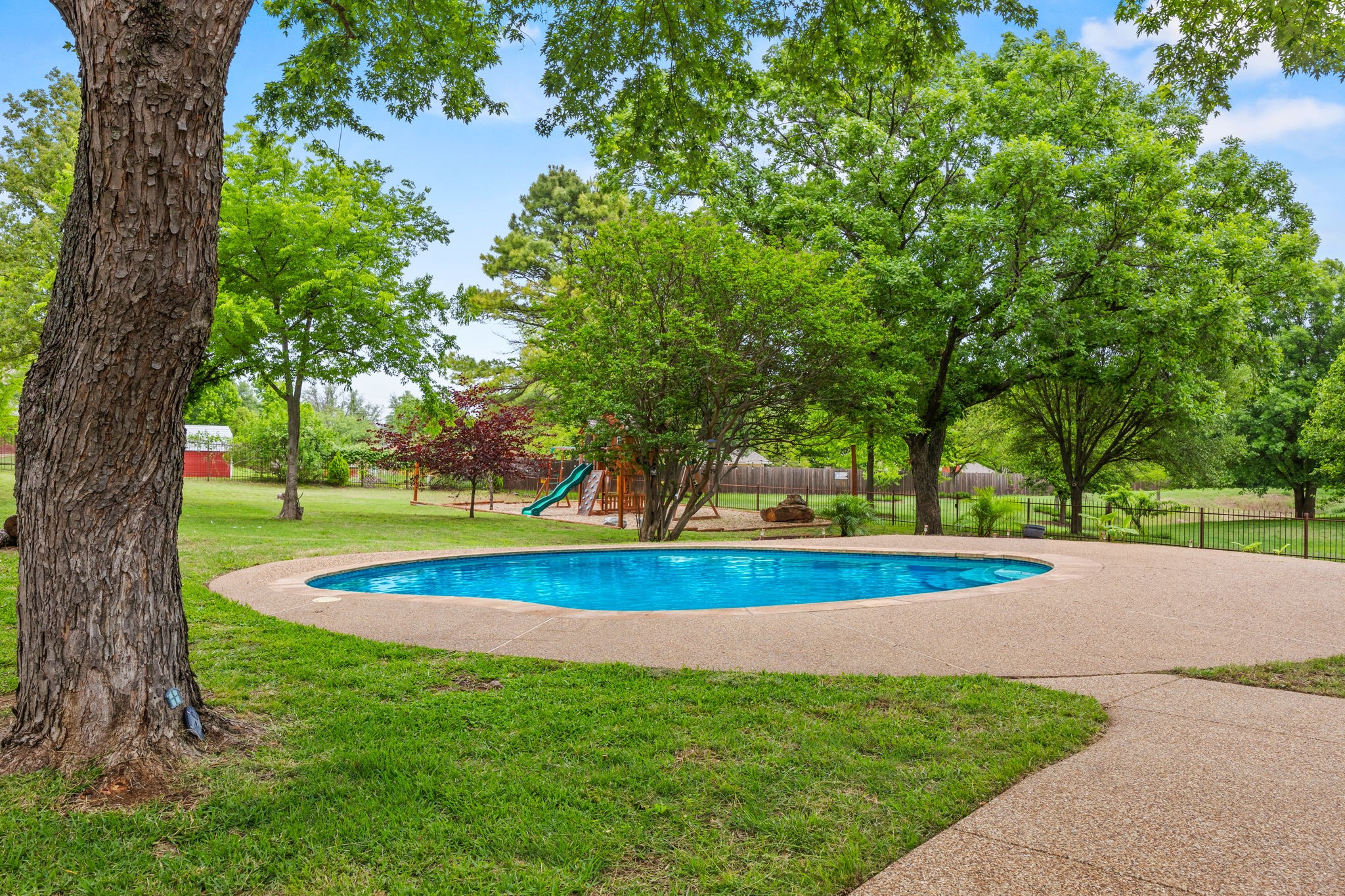 1907 Woodland Hills Lane Weatherford TX 76087