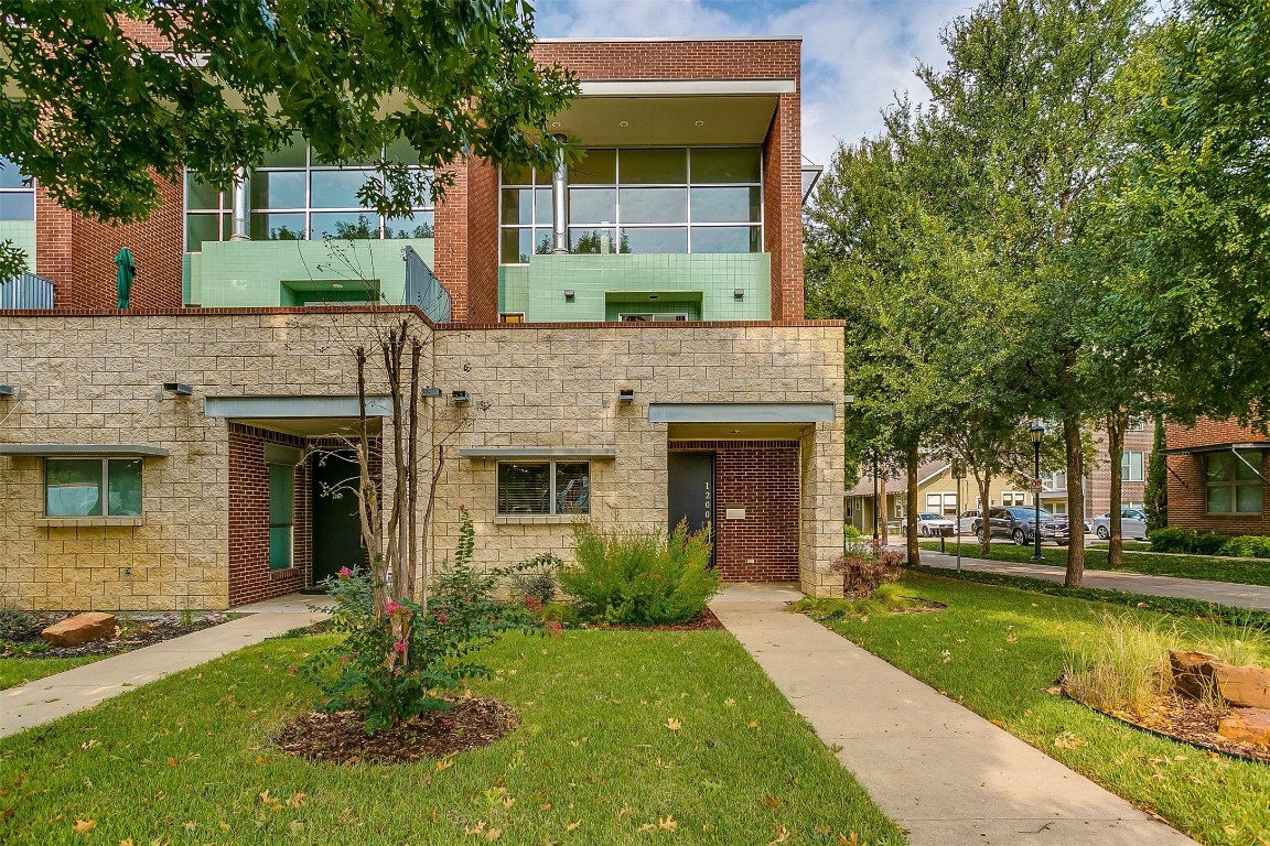 1200 Fairmount Avenue Fort Worth TX 76104