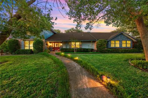 10011 Lost Oak Ridge Drive Woodway TX 76712