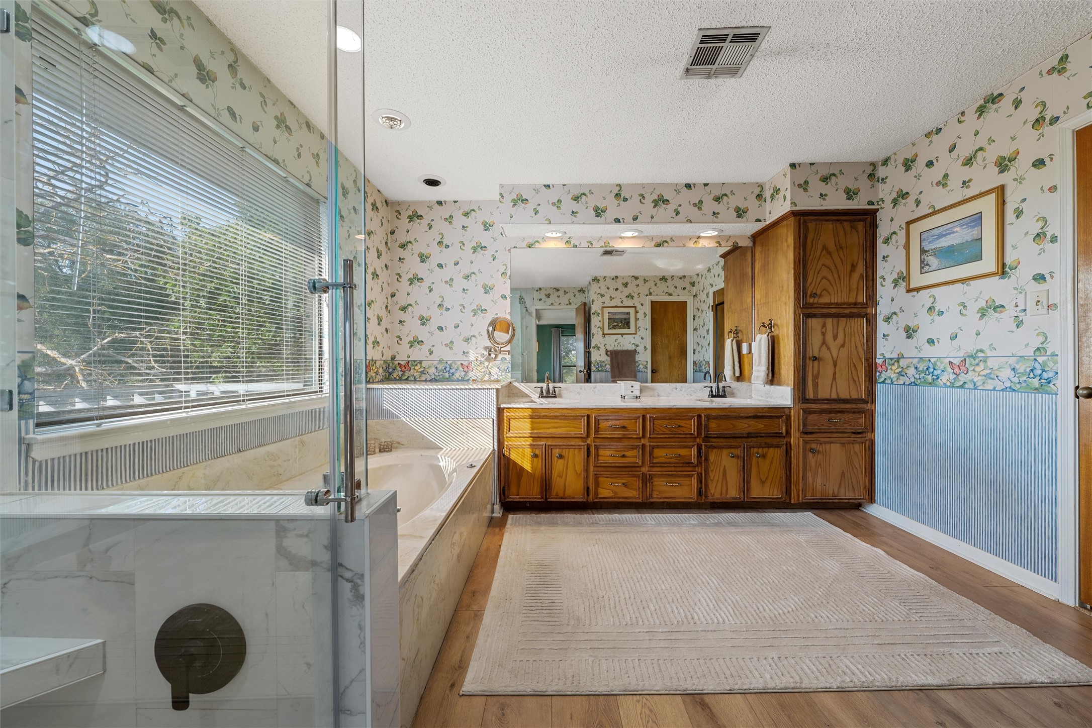 10011 Lost Oak Ridge Drive Woodway TX 76712
