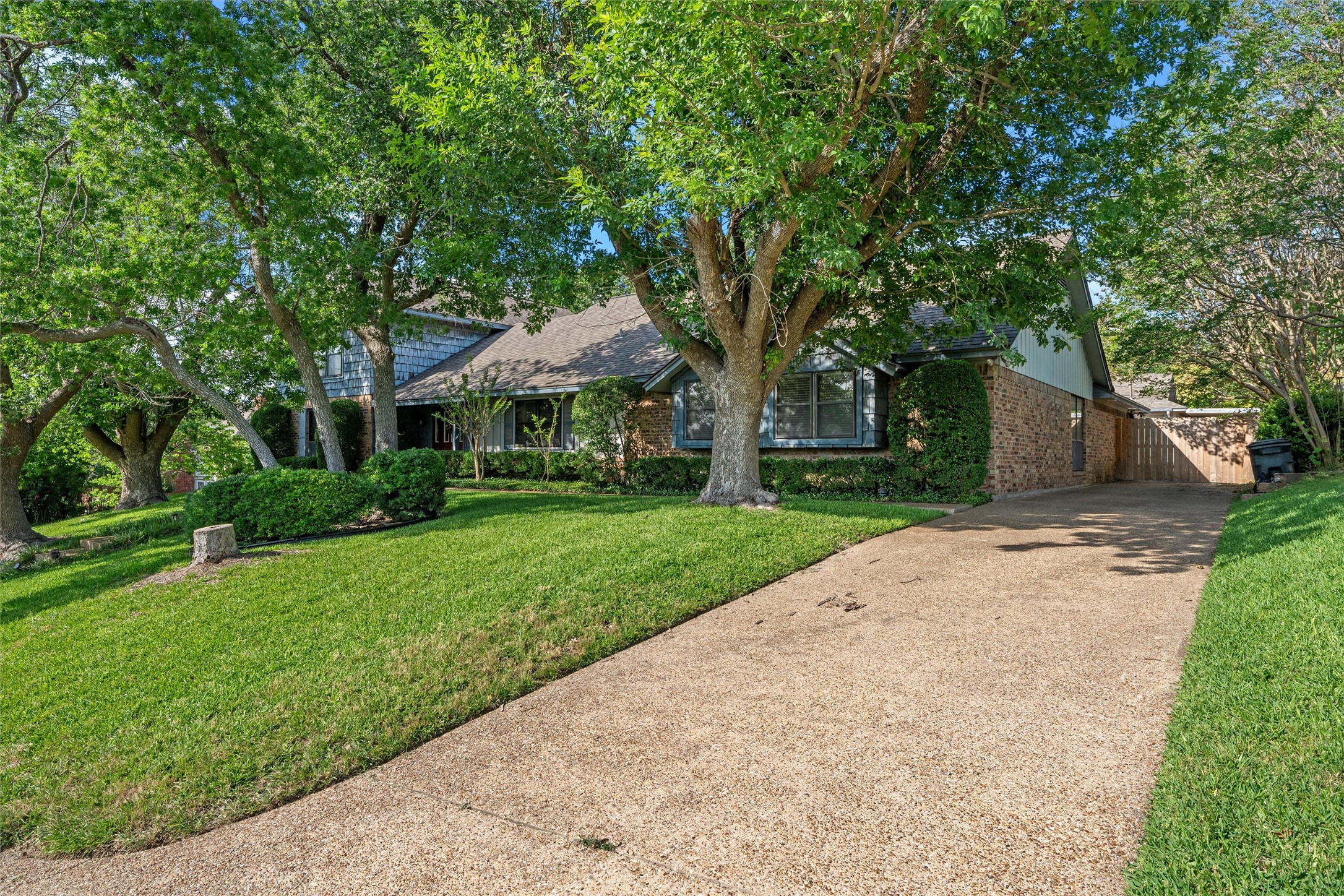 10011 Lost Oak Ridge Drive Woodway TX 76712