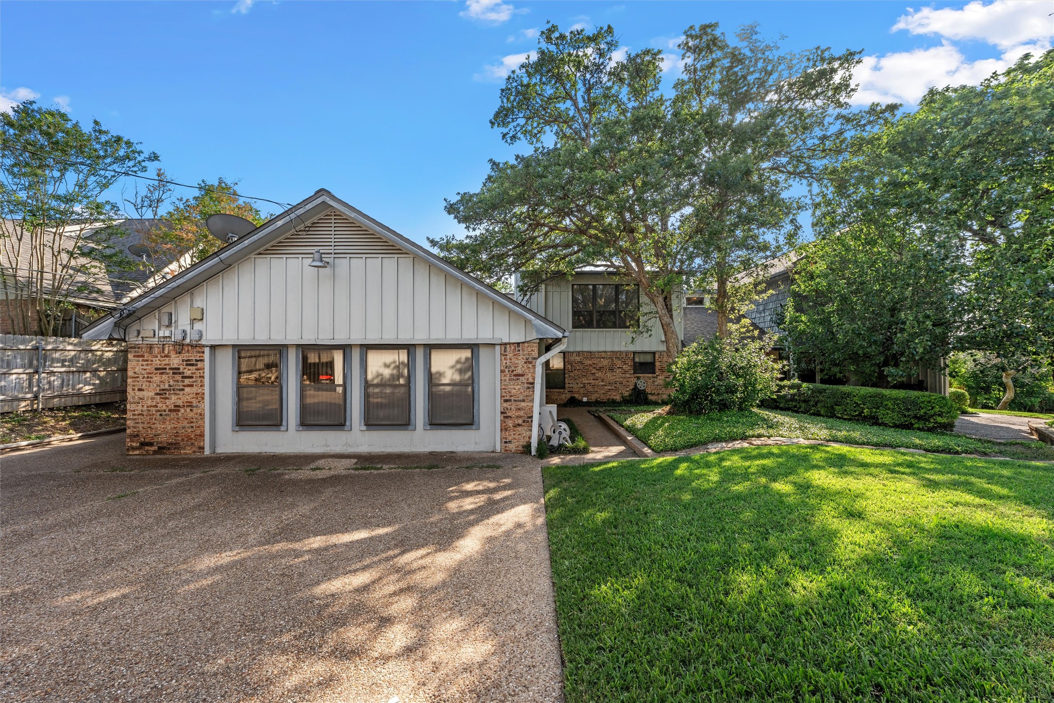 10011 Lost Oak Ridge Drive Woodway TX 76712