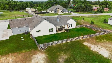 121 Bluegrass Trail Springtown TX 76082