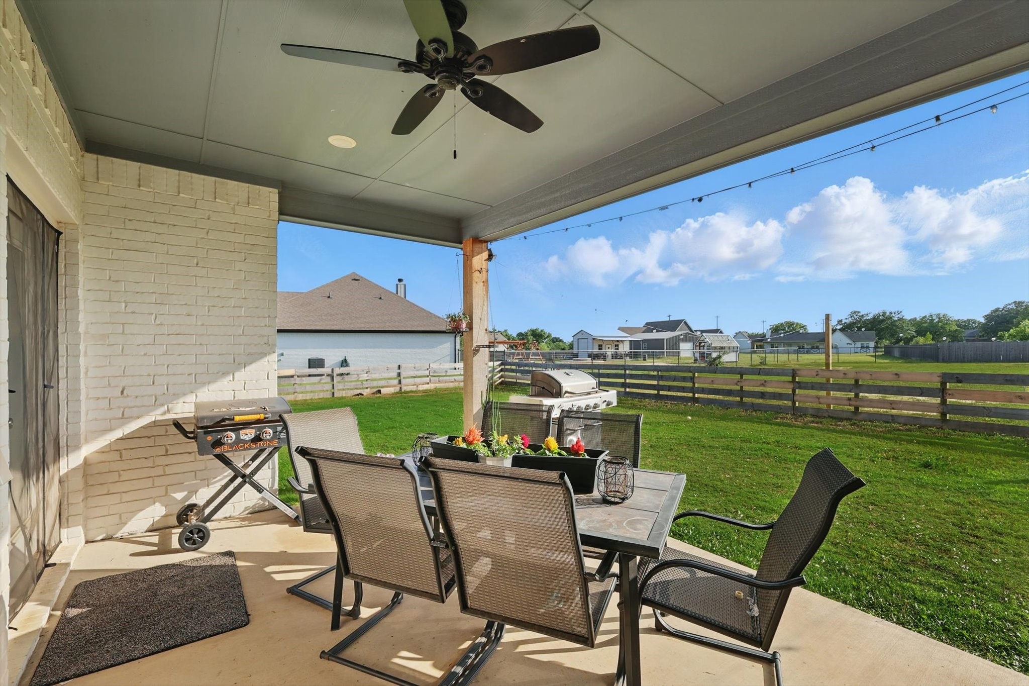 121 Bluegrass Trail Springtown TX 76082