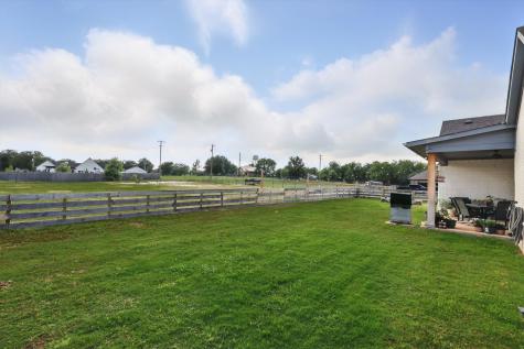121 Bluegrass Trail Springtown TX 76082