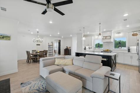 121 Bluegrass Trail Springtown TX 76082