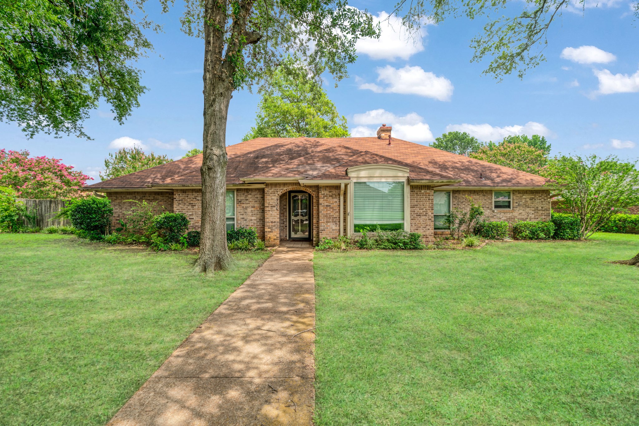 720 Medalist Street Paris TX 75460