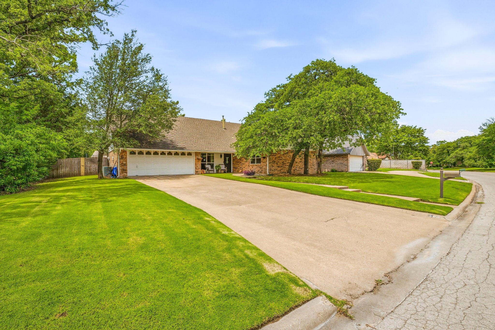 980 N Charlotte Stephenville TX 76401