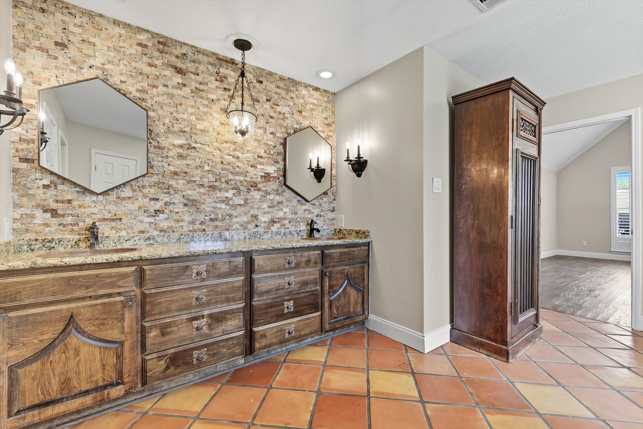 7632 Tallow Drive Irving TX 75063