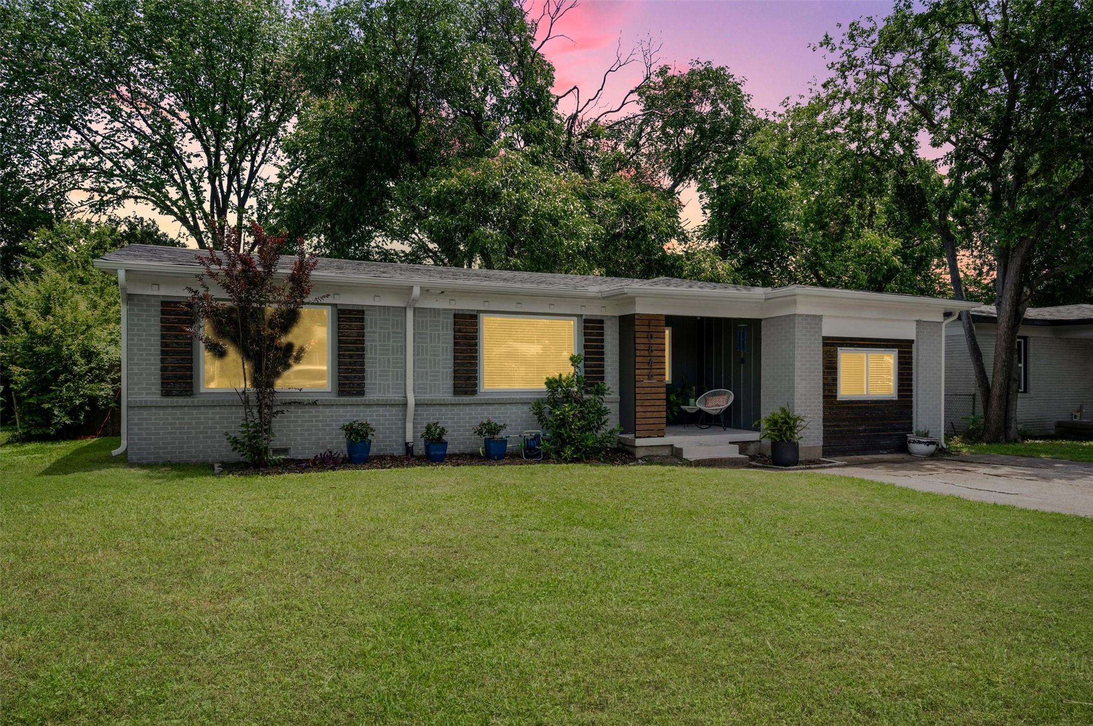 10846 Sharondale Drive Dallas TX 75228