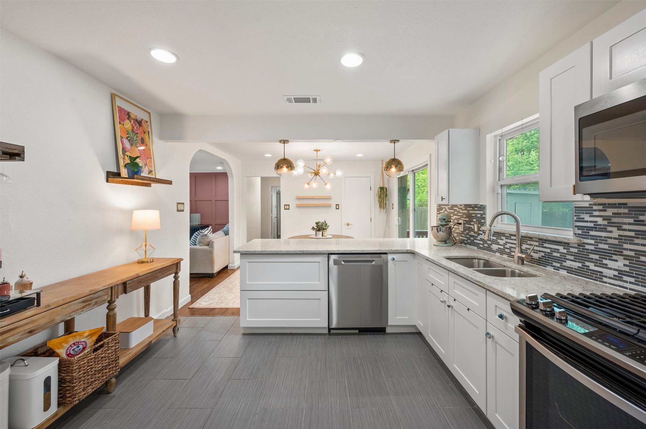 10846 Sharondale Drive Dallas TX 75228