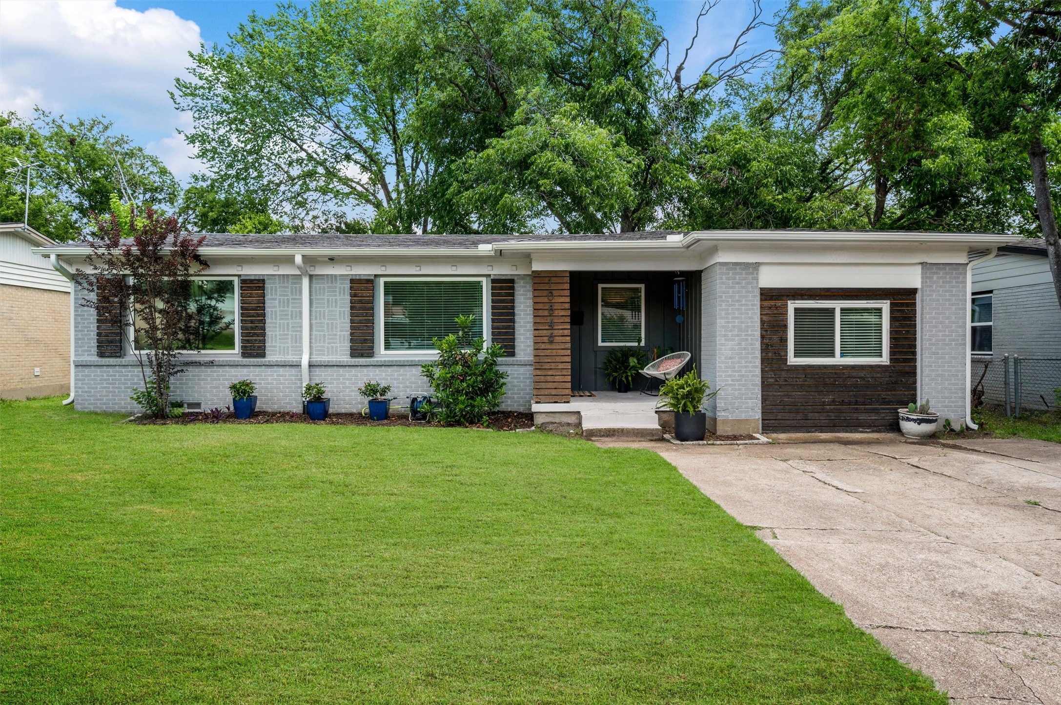 10846 Sharondale Drive Dallas TX 75228