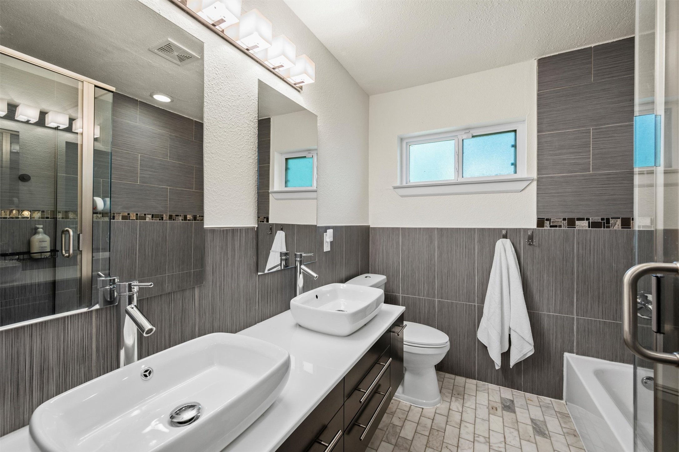 10846 Sharondale Drive Dallas TX 75228