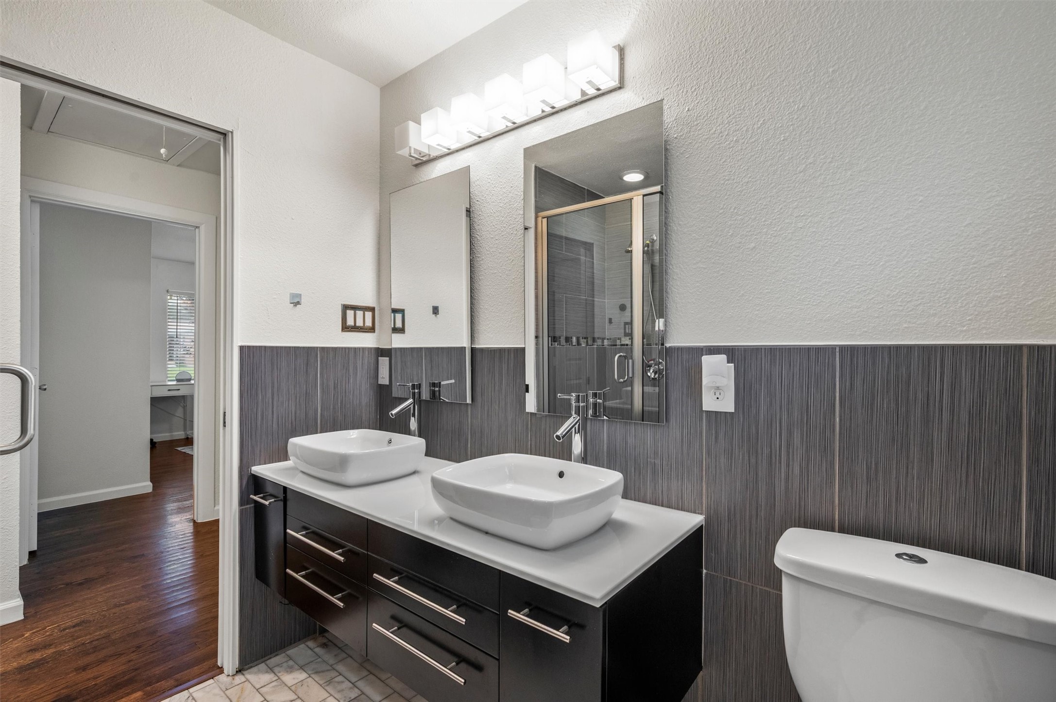 10846 Sharondale Drive Dallas TX 75228